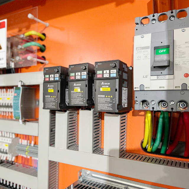 LTE115(Loomak双螺杆挤出机115)